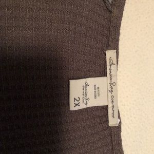 American Rag Women’s plus size 2XL fits like 3XL, nice long sleeve top!